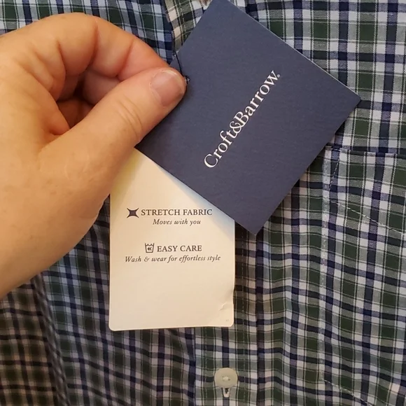 Croft & Barrow Shirt size Small NWT plaid button-down - Picture 4 of 7